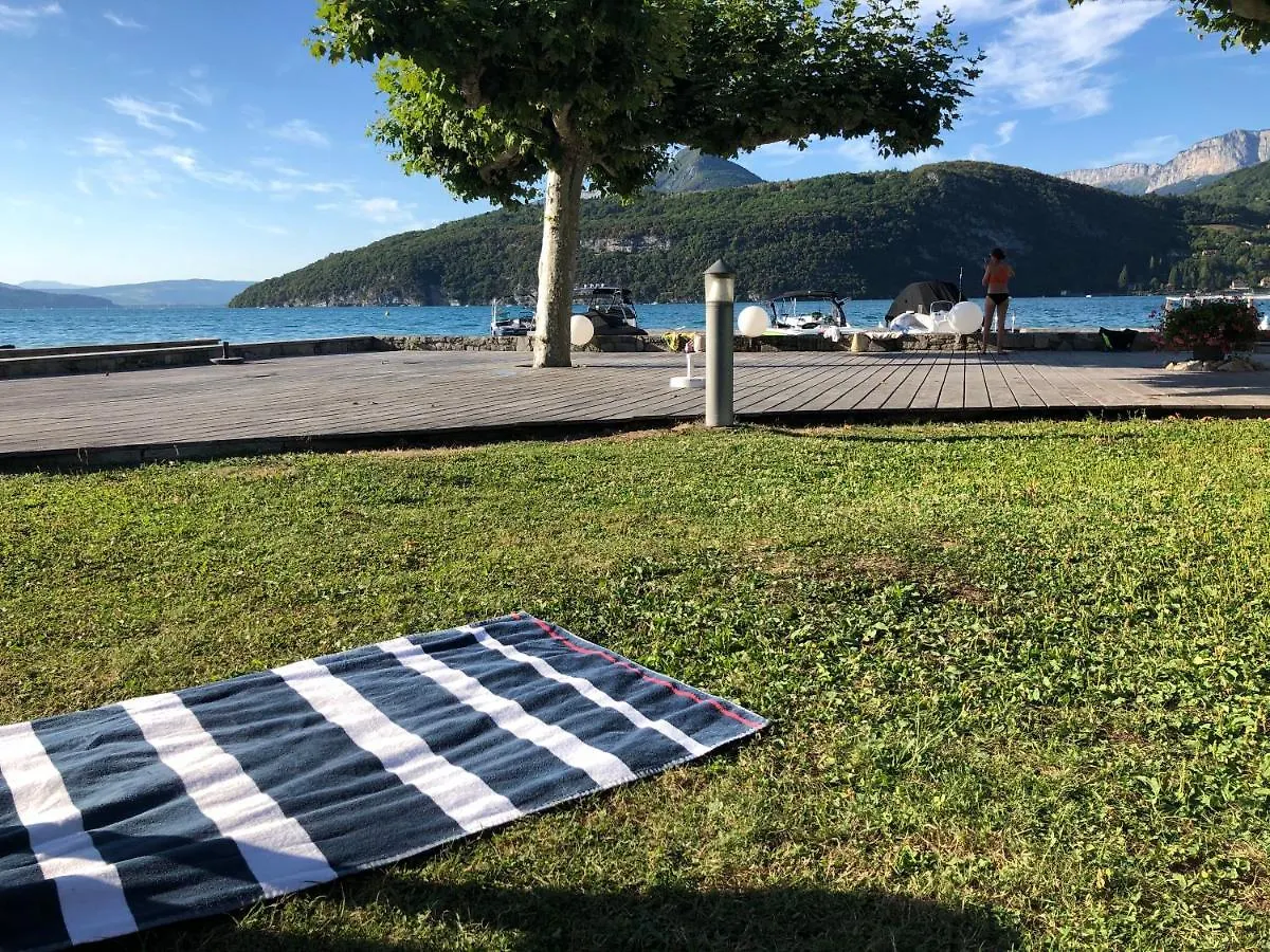 Studio les Pieds dans L'eau Duingt