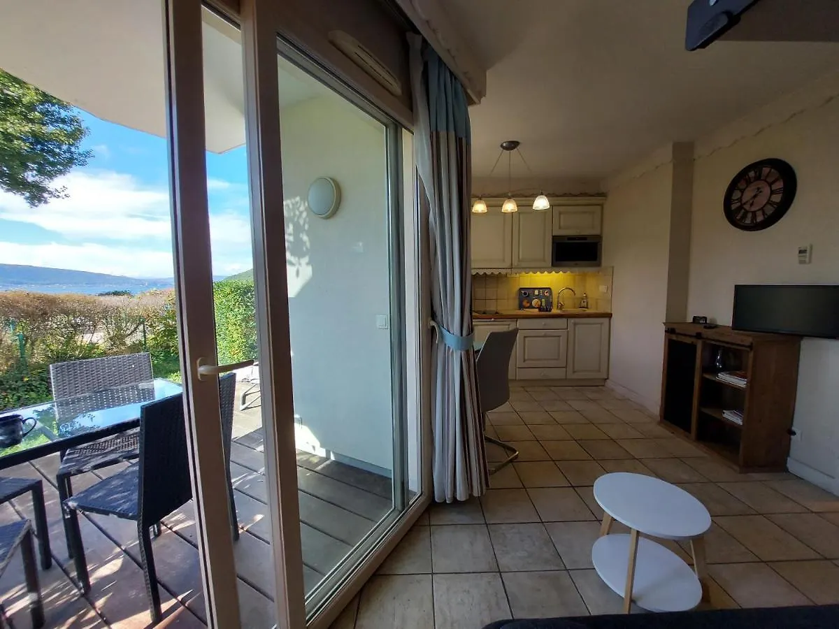 Appartement Studio les Pieds dans L'eau Duingt