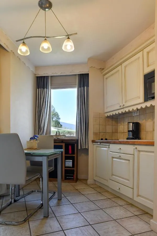 Appartement Studio les Pieds dans L'eau Duingt