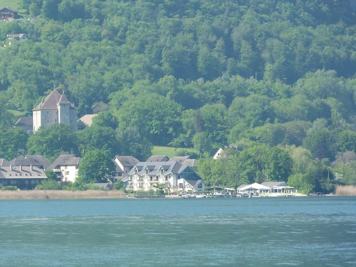 Studio les Pieds dans L'eau Duingt Appartement